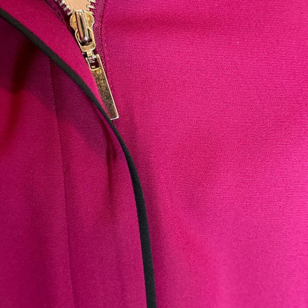 Gorgeous flowy blouse - raspberry! - Picture 4 of 15